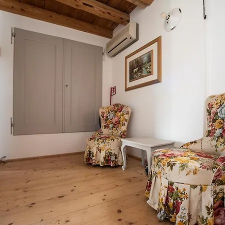 Regina Nel Cuore Del Veneto Bed & Breakfast 3*